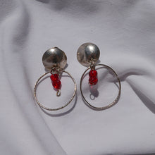 Load image into Gallery viewer, earrings silver
