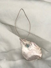 Load image into Gallery viewer, Pendant - delicate silver leaf