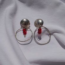 Load image into Gallery viewer, earrings silver
