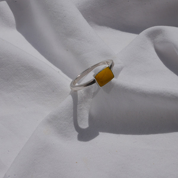 Ring Yellow Resin
