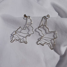 Load image into Gallery viewer, Earrings silver abstract
